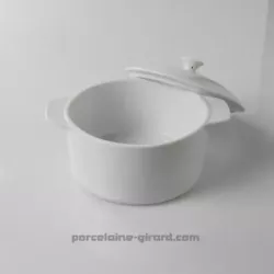 COCOTTE AVEC COUVERCLE 68CL 17.6X14CM HT 6.9CM  /